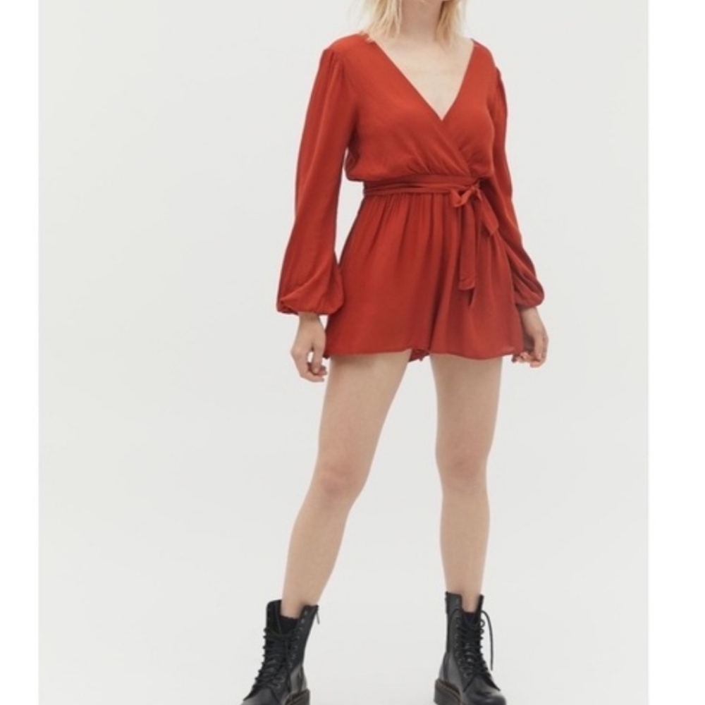 Urban Outfitters NWT Rust Orange Wrap Romper, Size Small